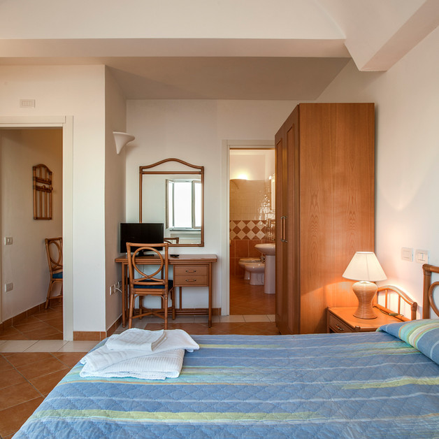 Quadruple double room